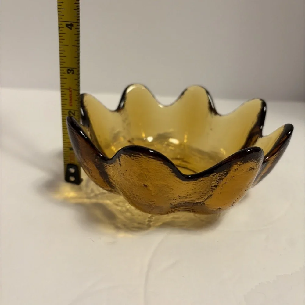 Vintage Blenko Glass Yellow Amber 8 Petal Lotus Bowl 5.5